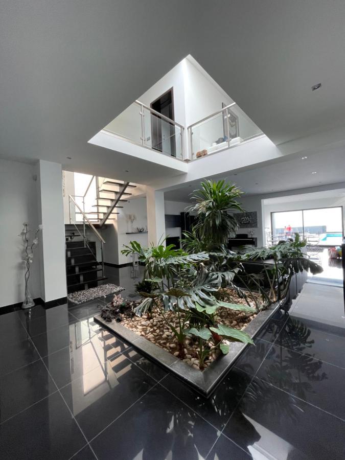 Vivenda Luxuosa Villa Feteiras ภายนอก รูปภาพ