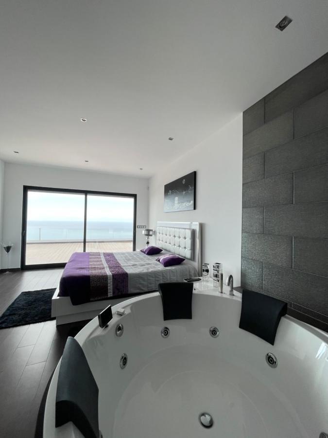 Vivenda Luxuosa Villa Feteiras ภายนอก รูปภาพ