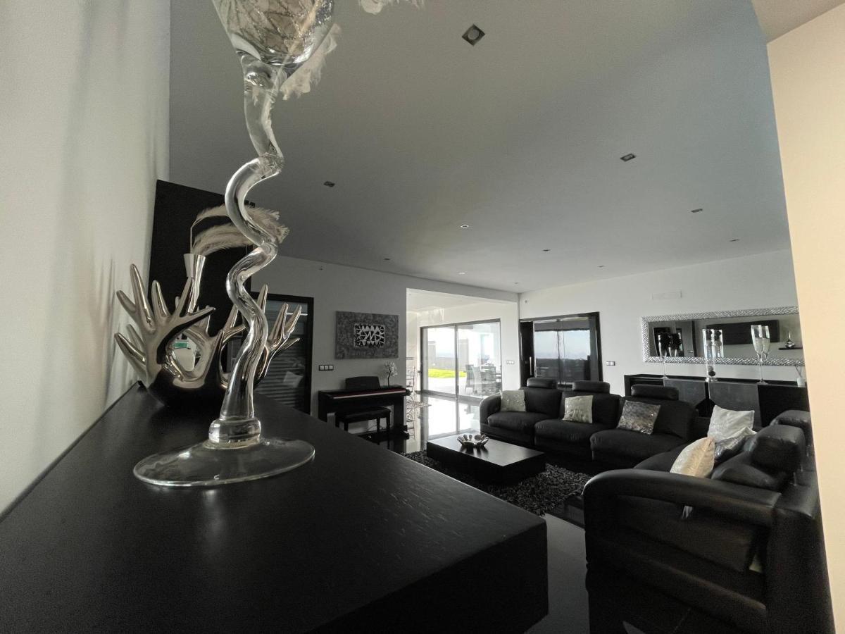 Vivenda Luxuosa Villa Feteiras ภายนอก รูปภาพ